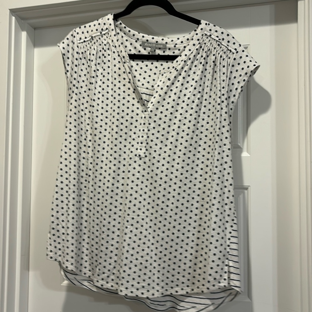 Daniel Rainn Blouse adorable! Size XL